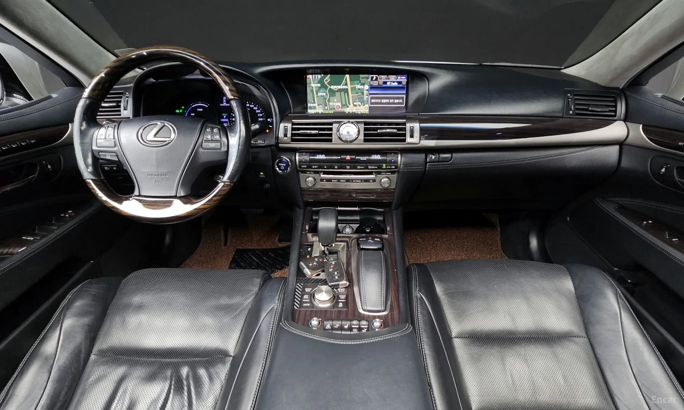 LS600hL