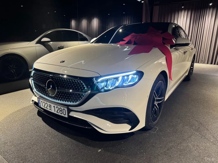 E-Class W214
