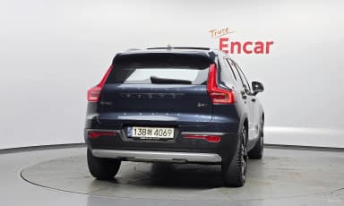 XC40