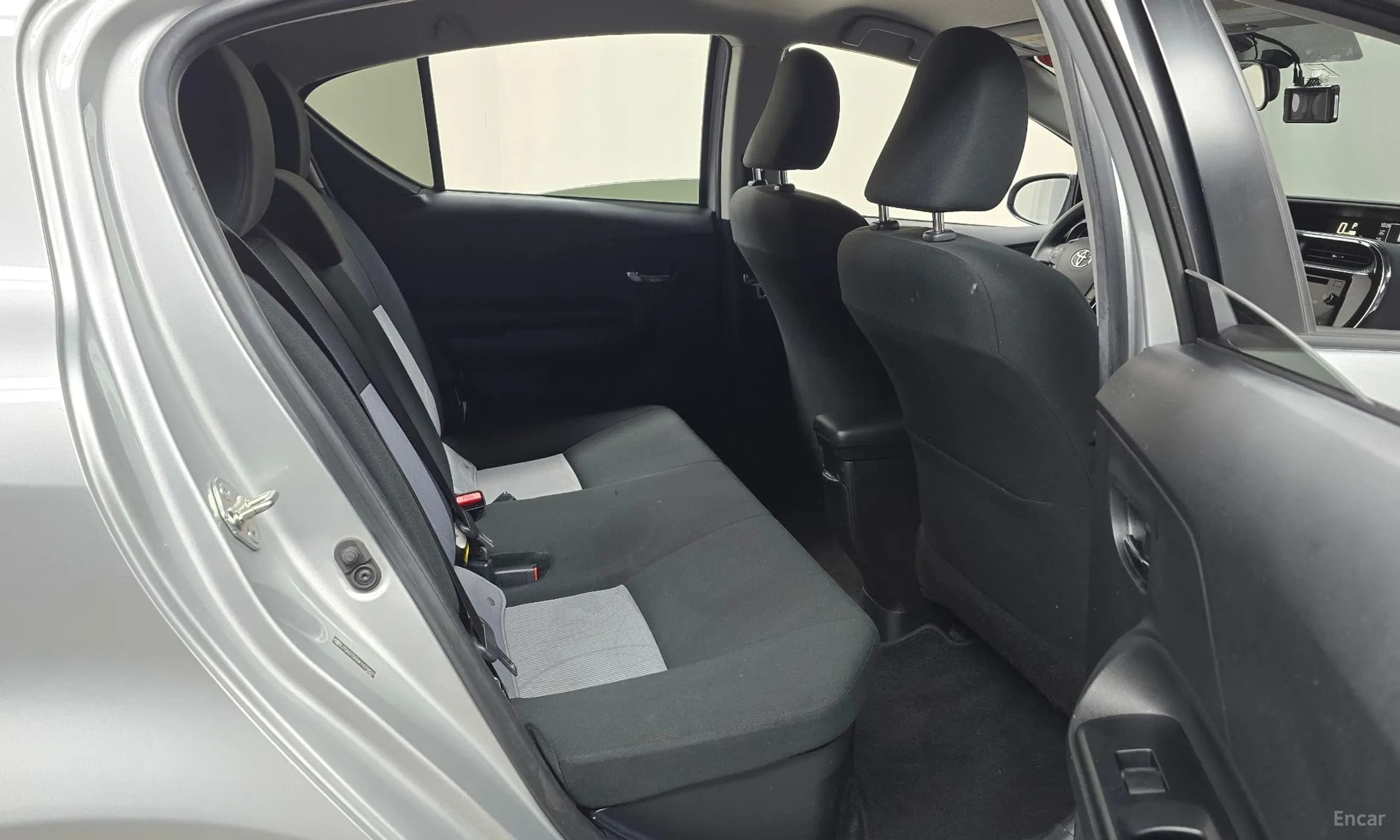Prius C