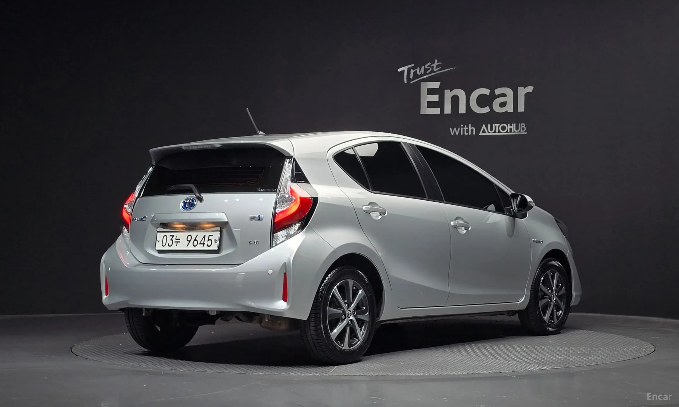 Prius C