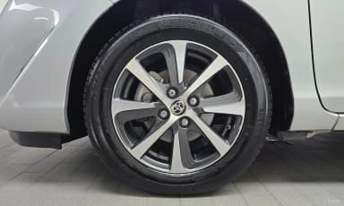 Prius C