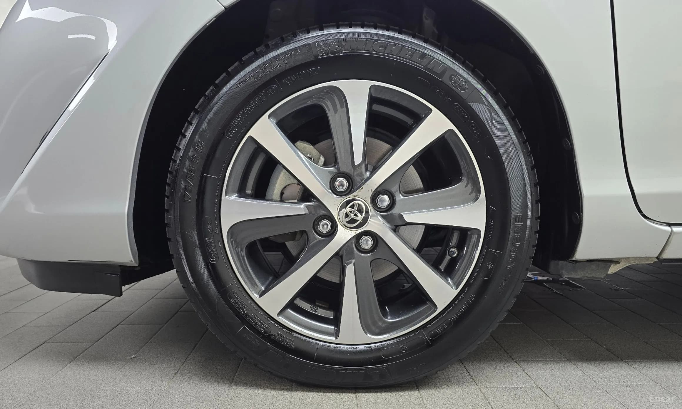Prius C