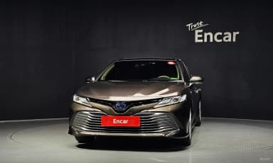Camry (XV70)