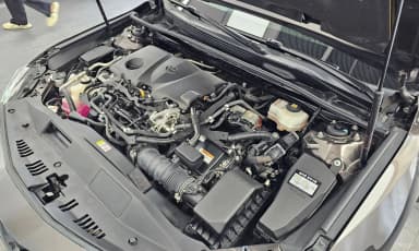 Camry (XV70)