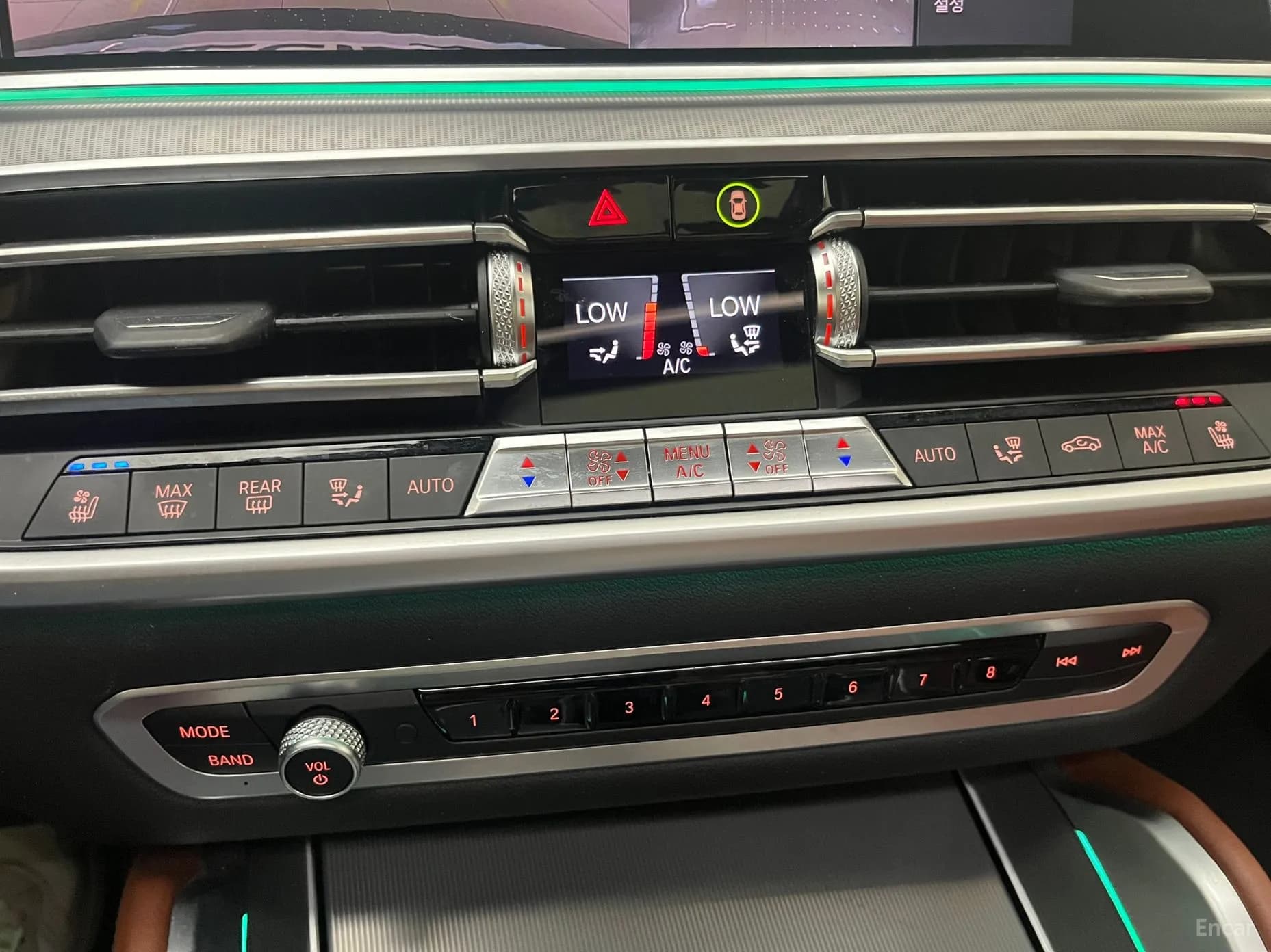 X6 (G06)