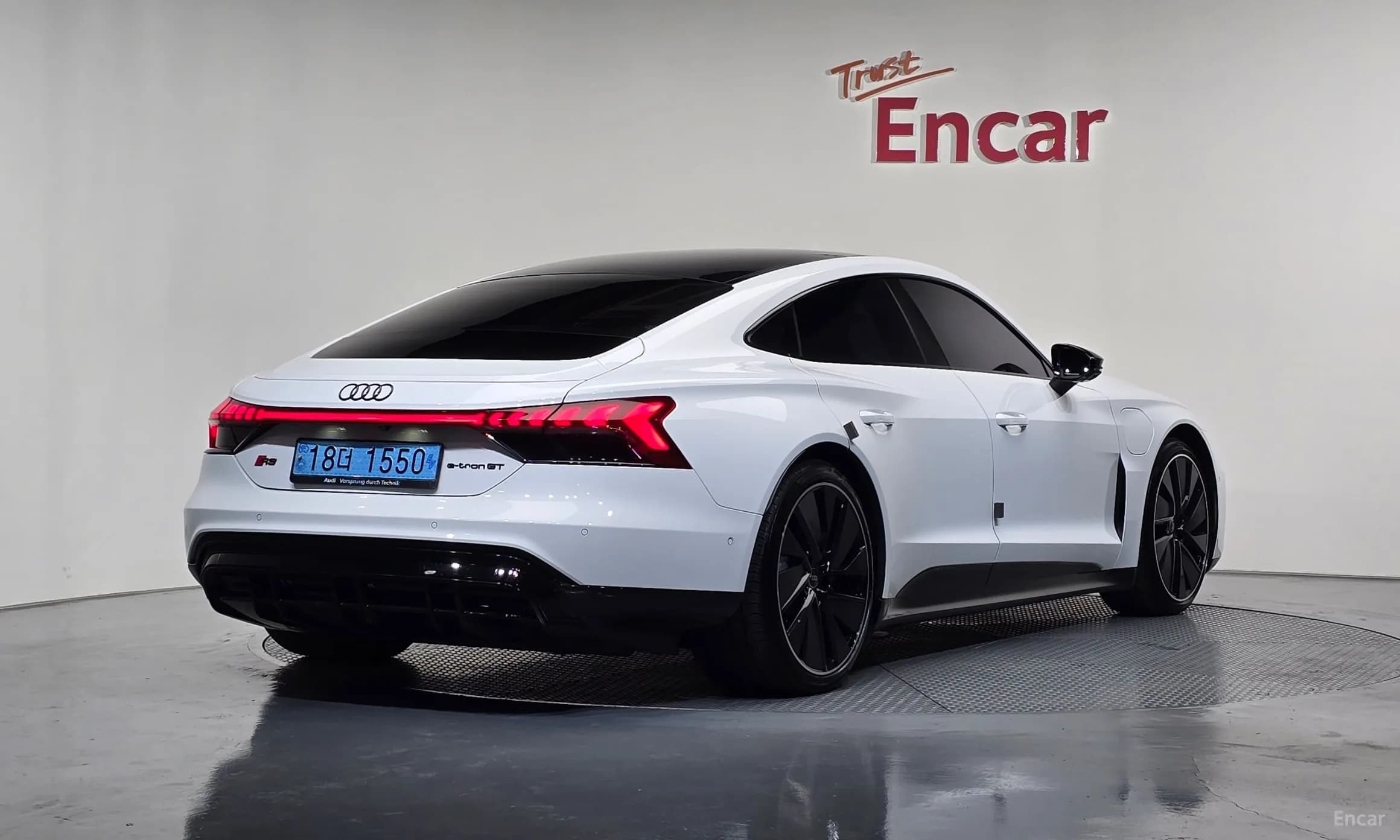 e-tron GT