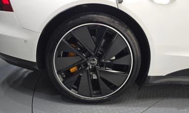 e-tron GT