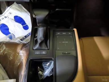 ES300h 7th Generation