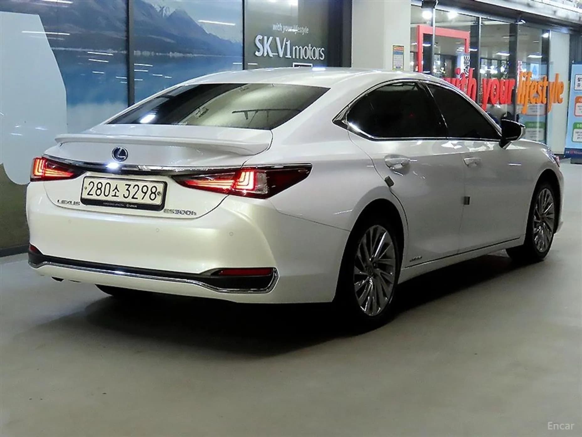 ES300h 7th Generation