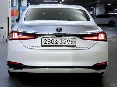 ES300h 7th Generation
