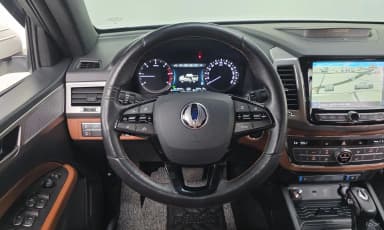 Rexton Sports Khan
