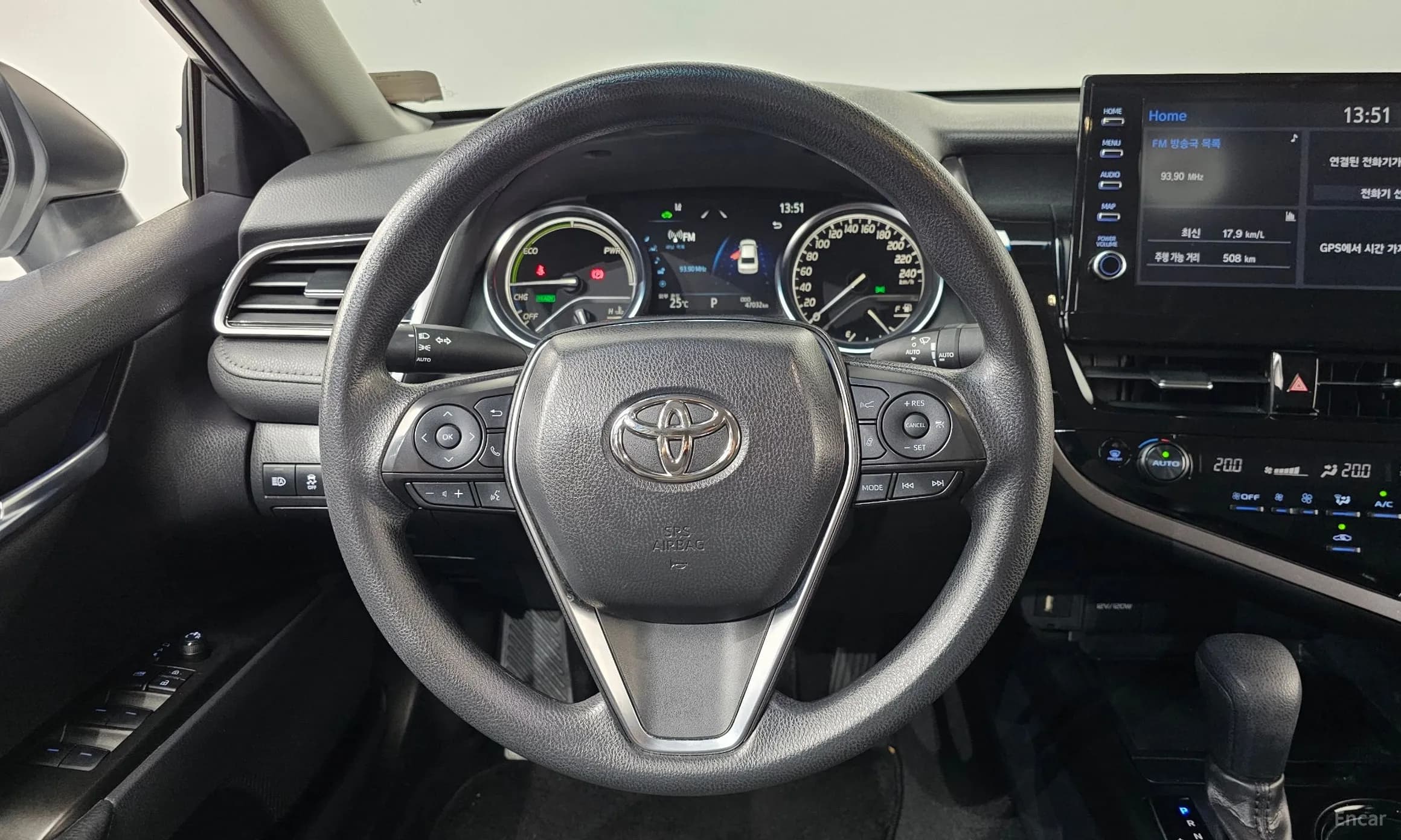 Camry (XV70)
