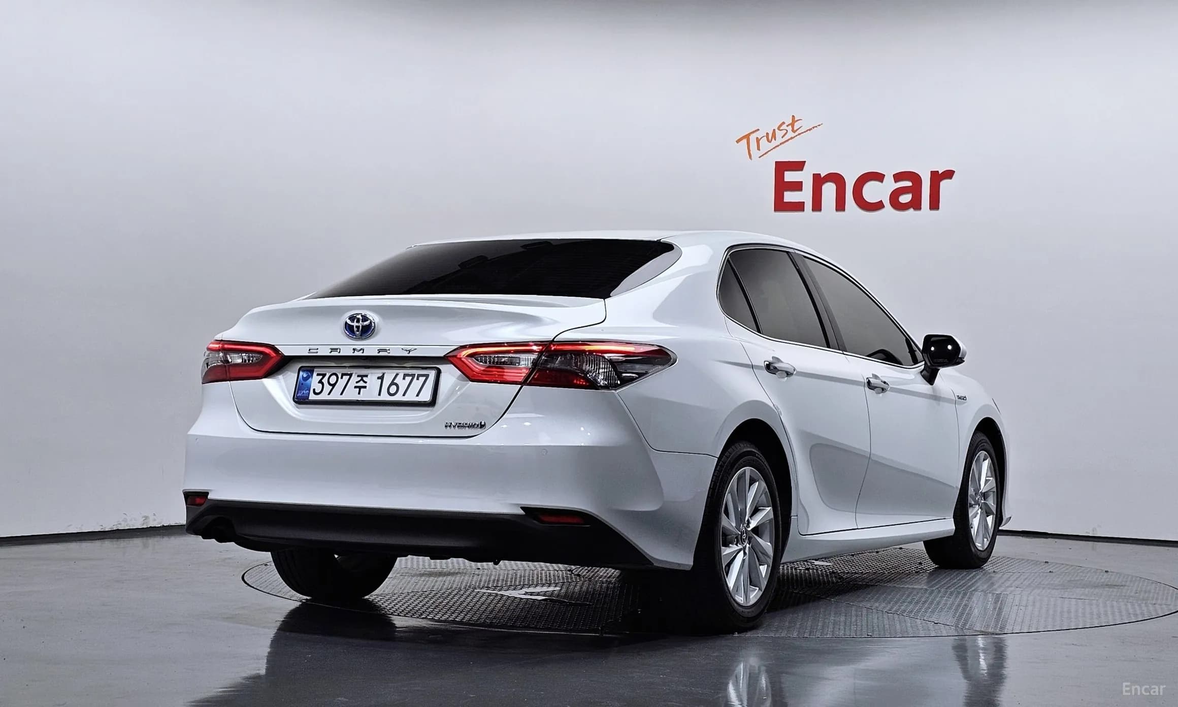 Camry (XV70)