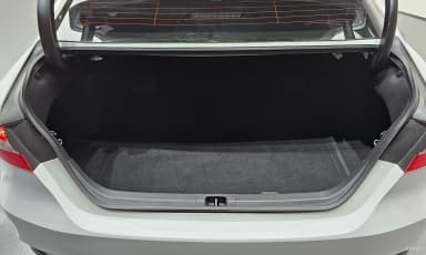 Camry (XV70)