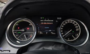 Camry (XV70)