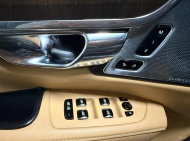 S90