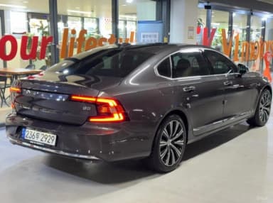 S90