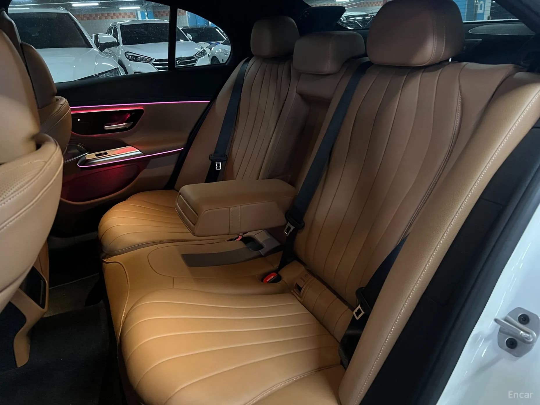 E-Class W214