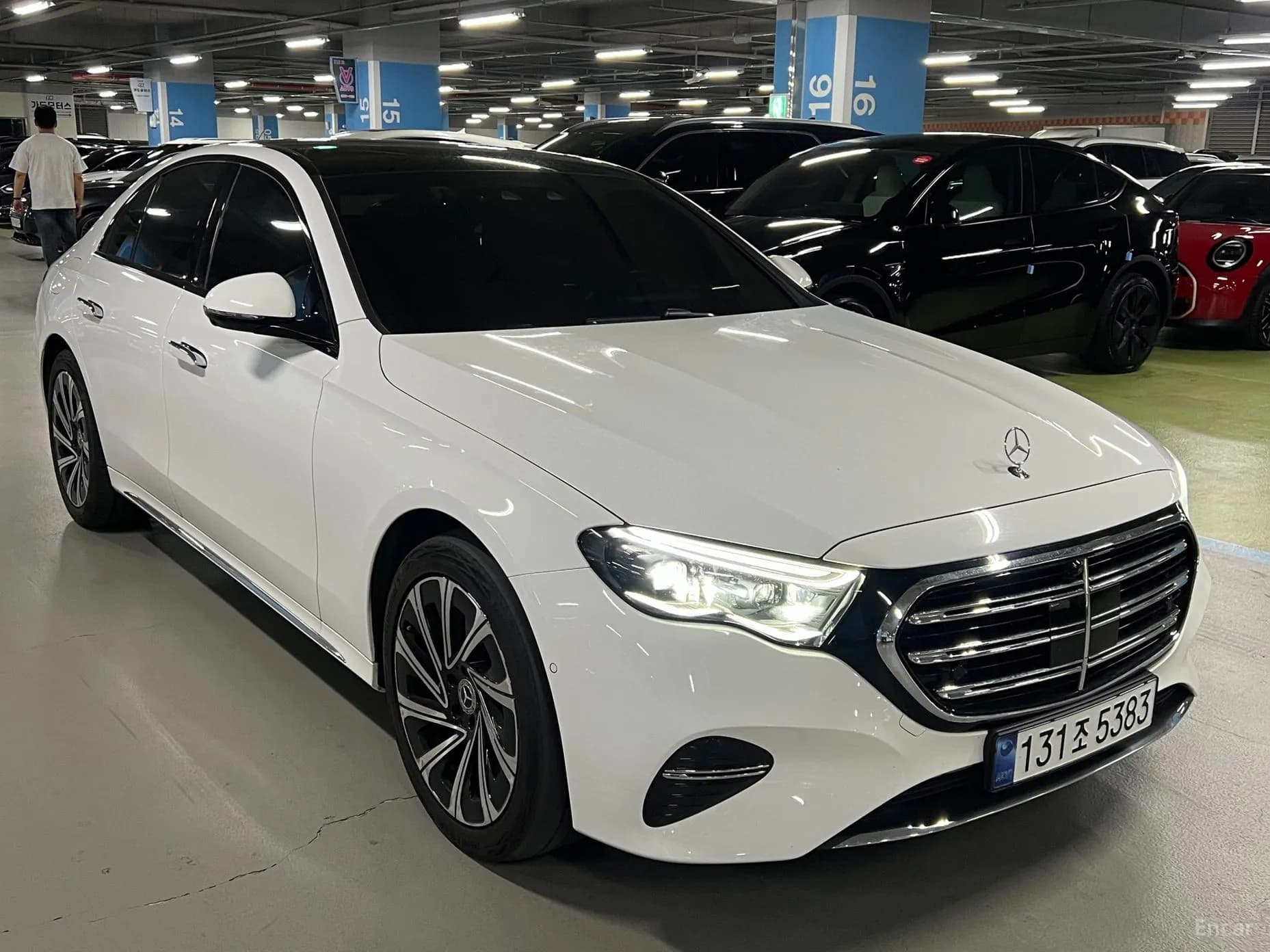 E-Class W214