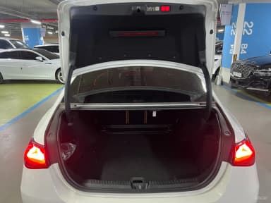 E-Class W214