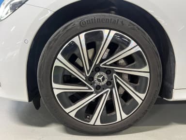 E-Class W214