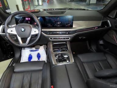X7 (G07)