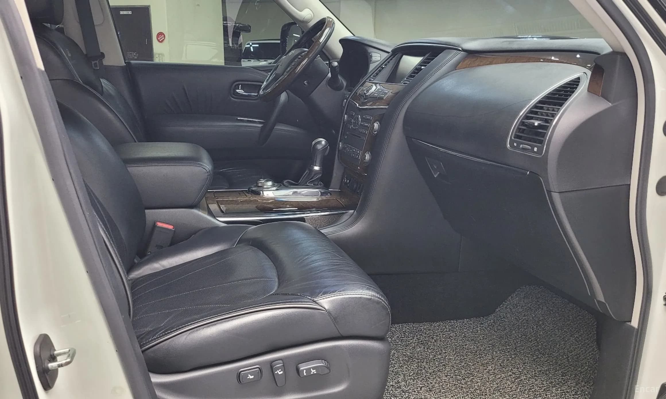 QX56