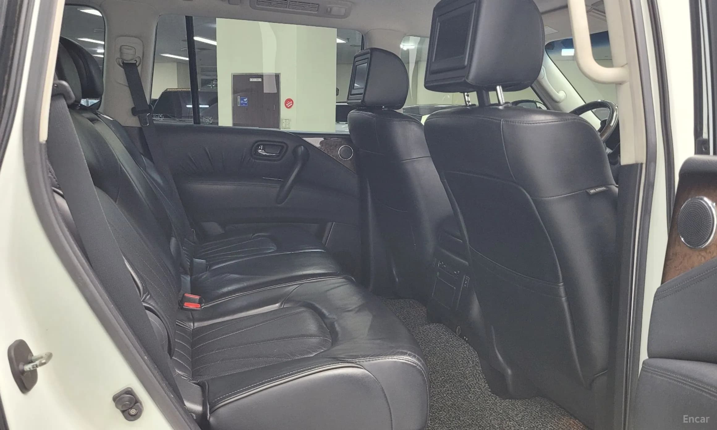 QX56