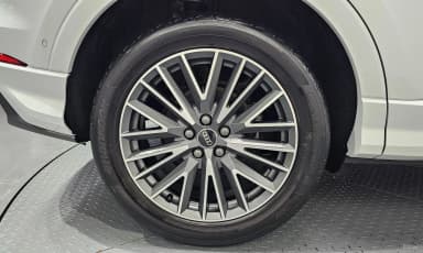 Q3 (F3)