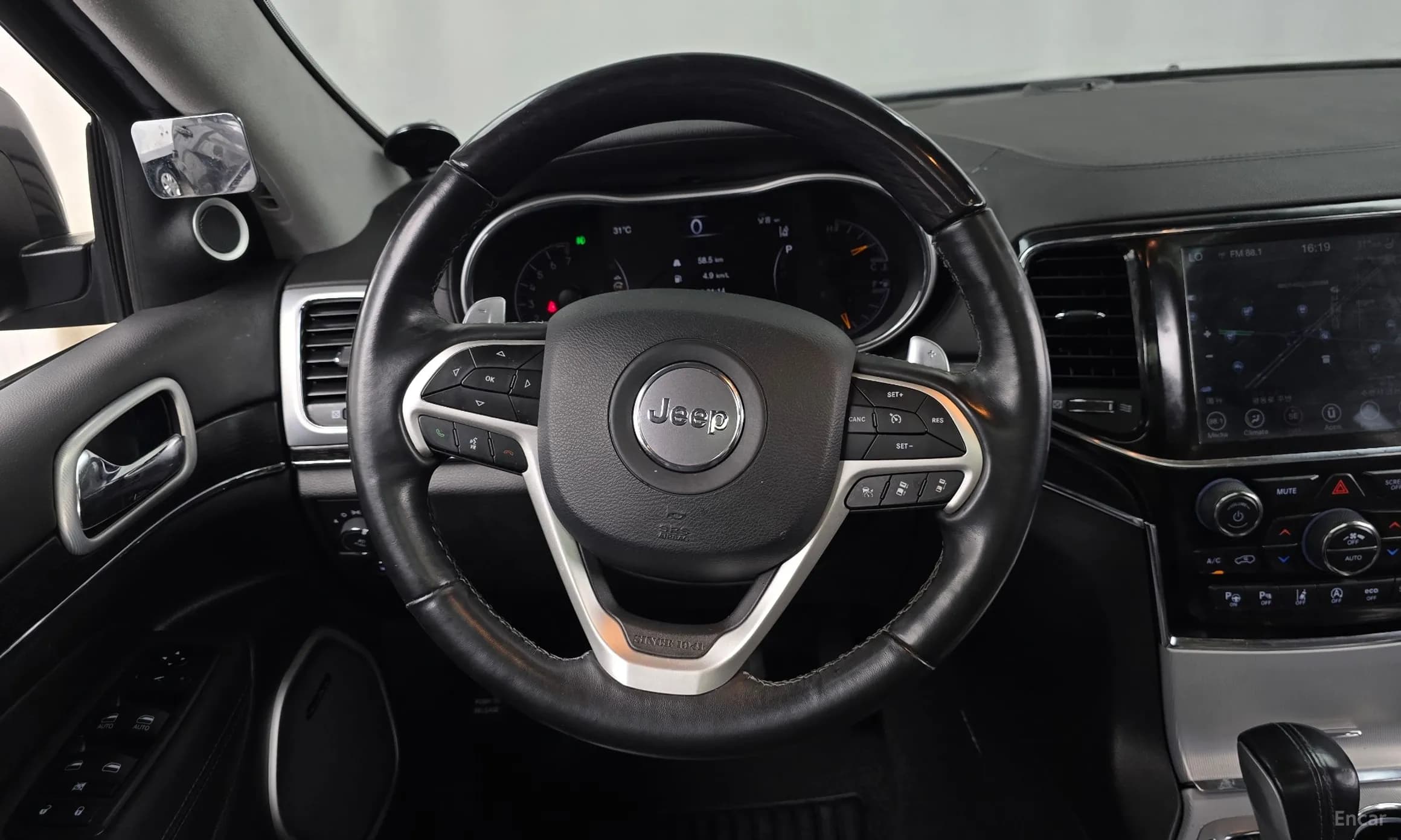 Grand Cherokee