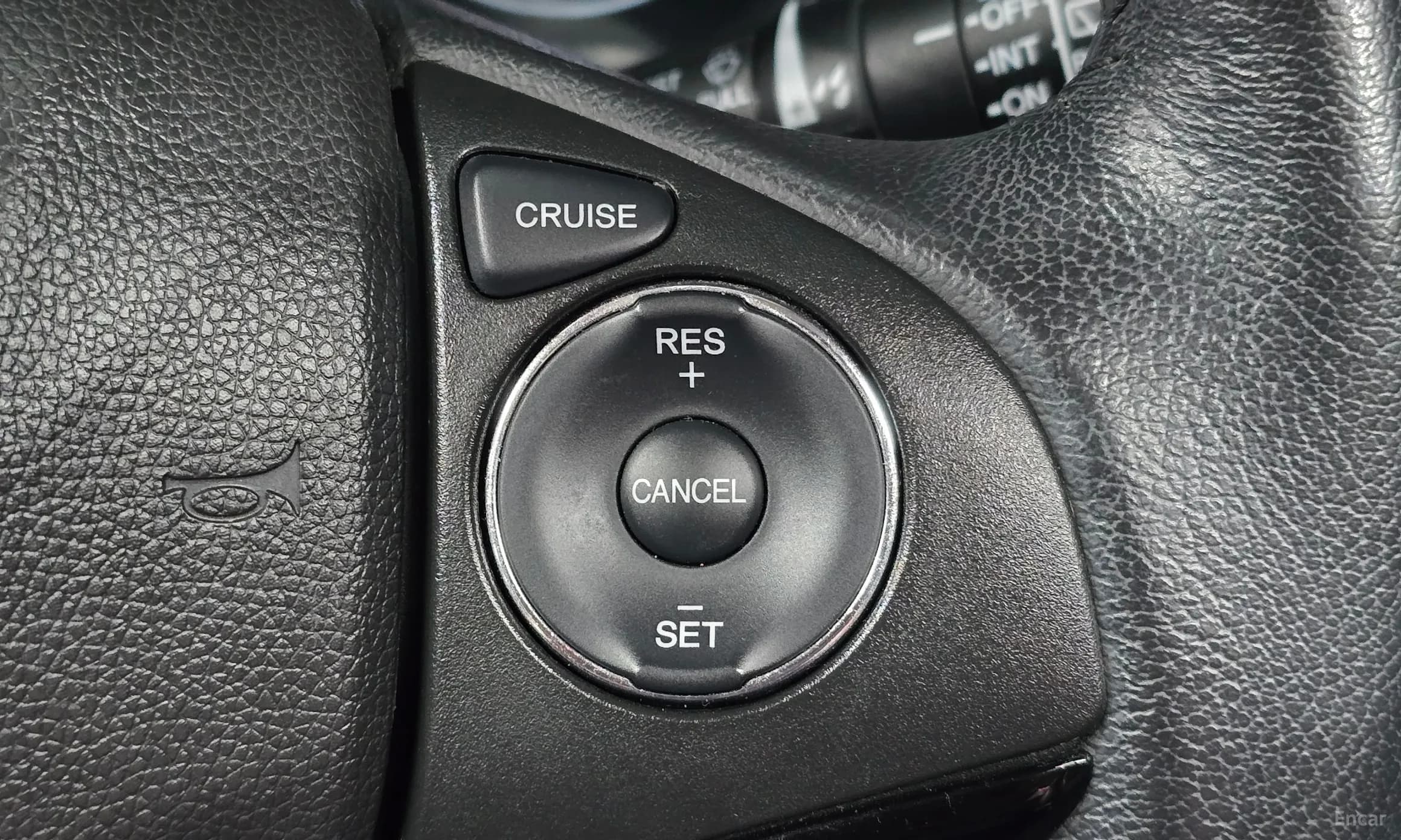 HR-V