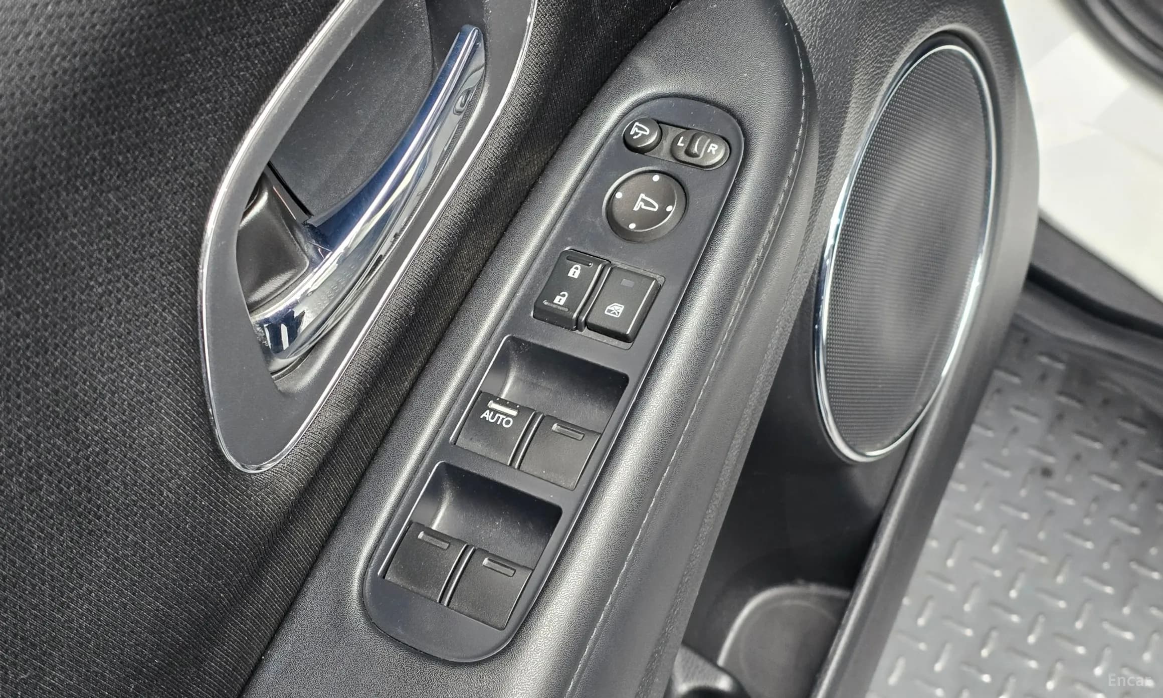 HR-V