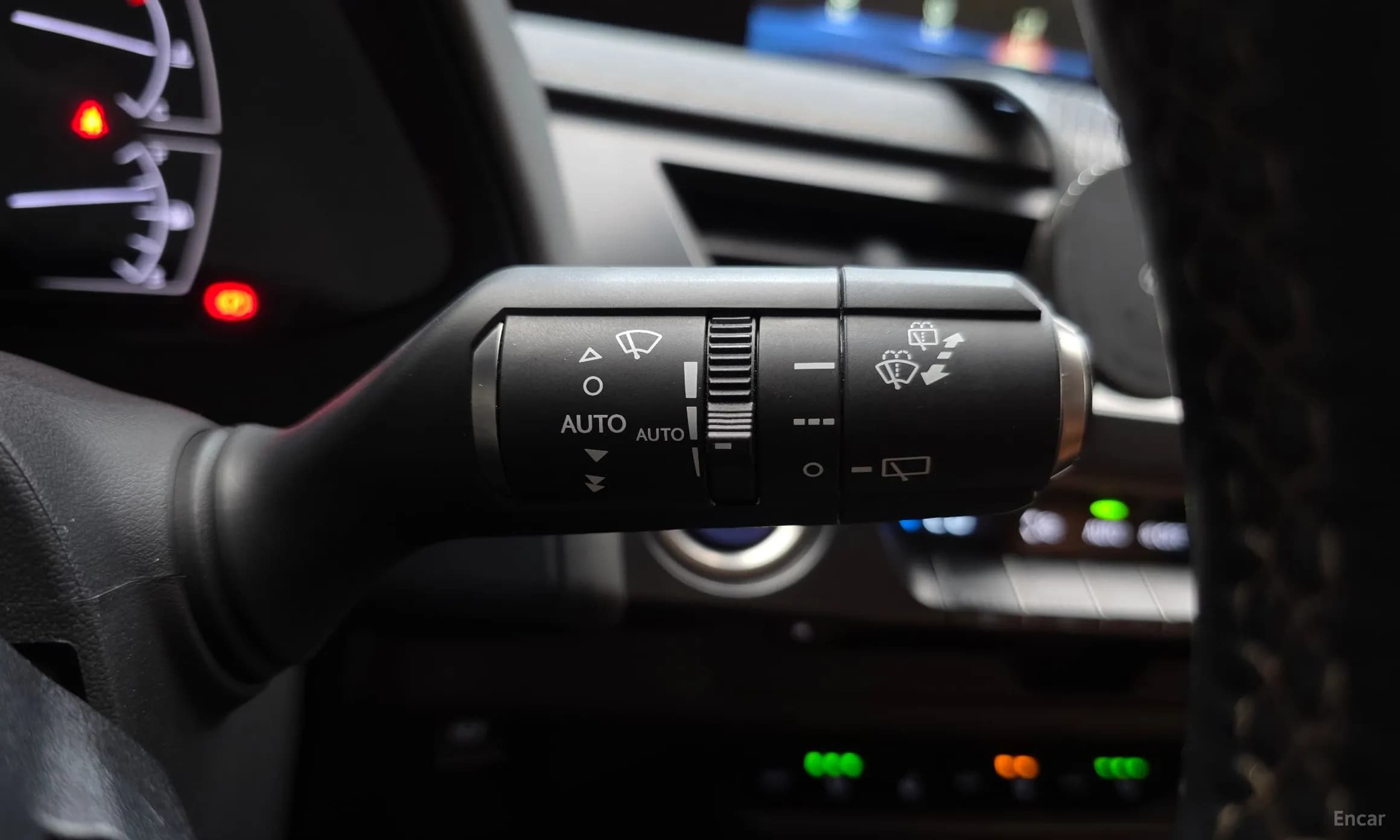 UX250h