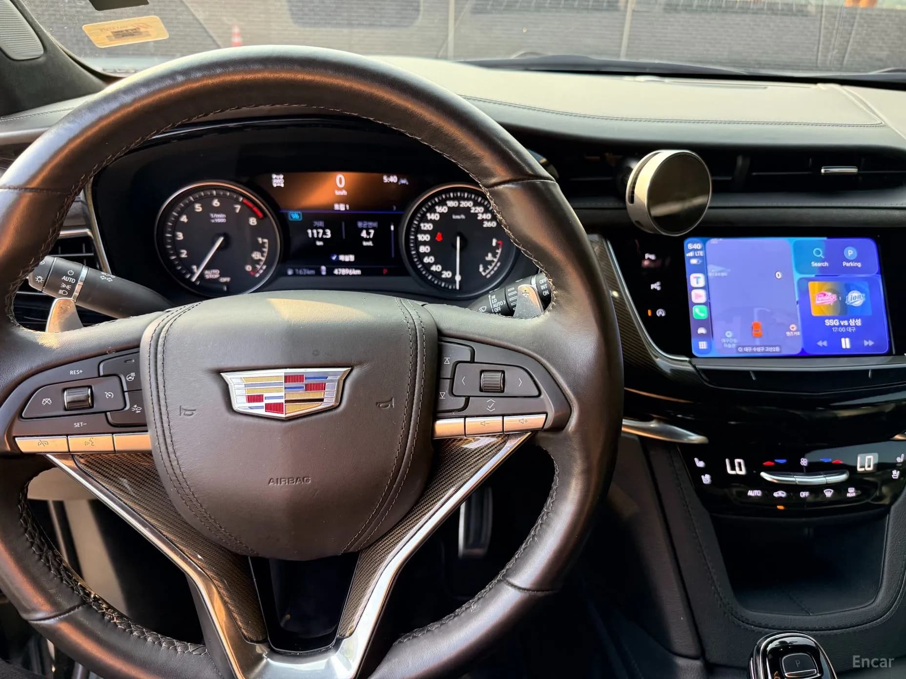 XT6