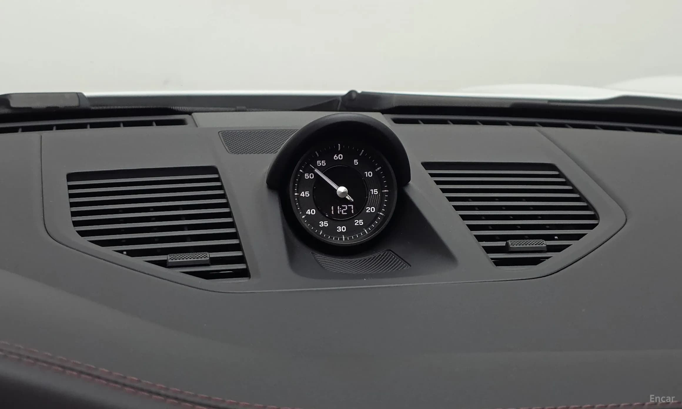 911 (992)
