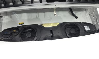 911 (992)