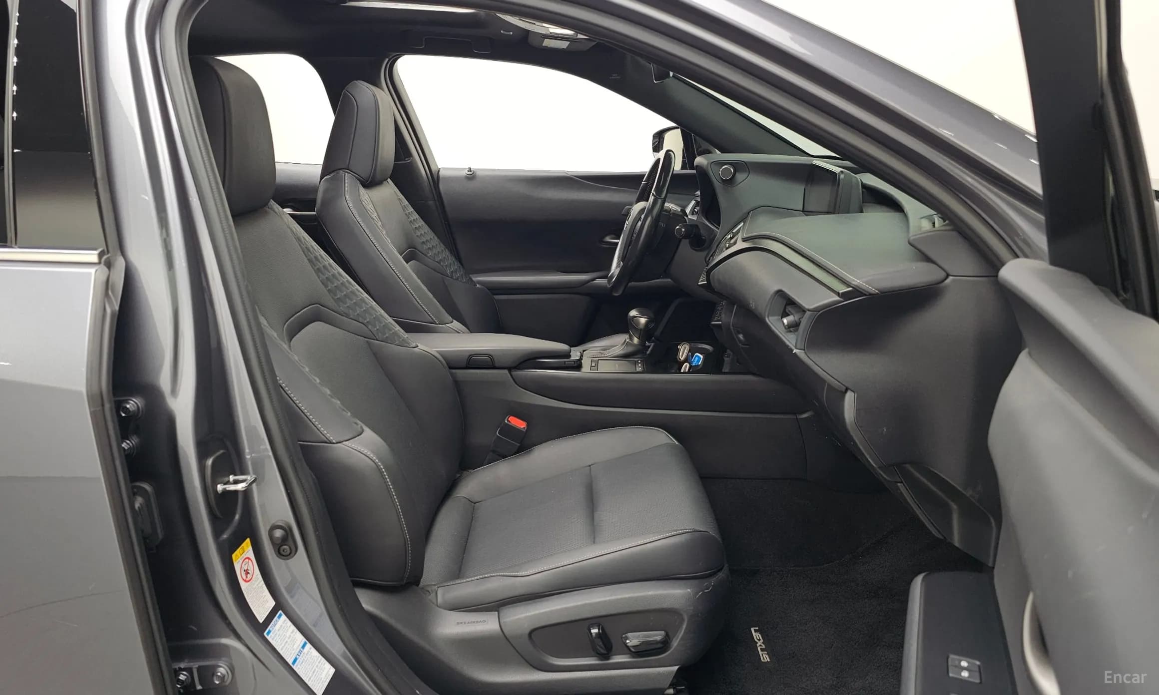 UX250h