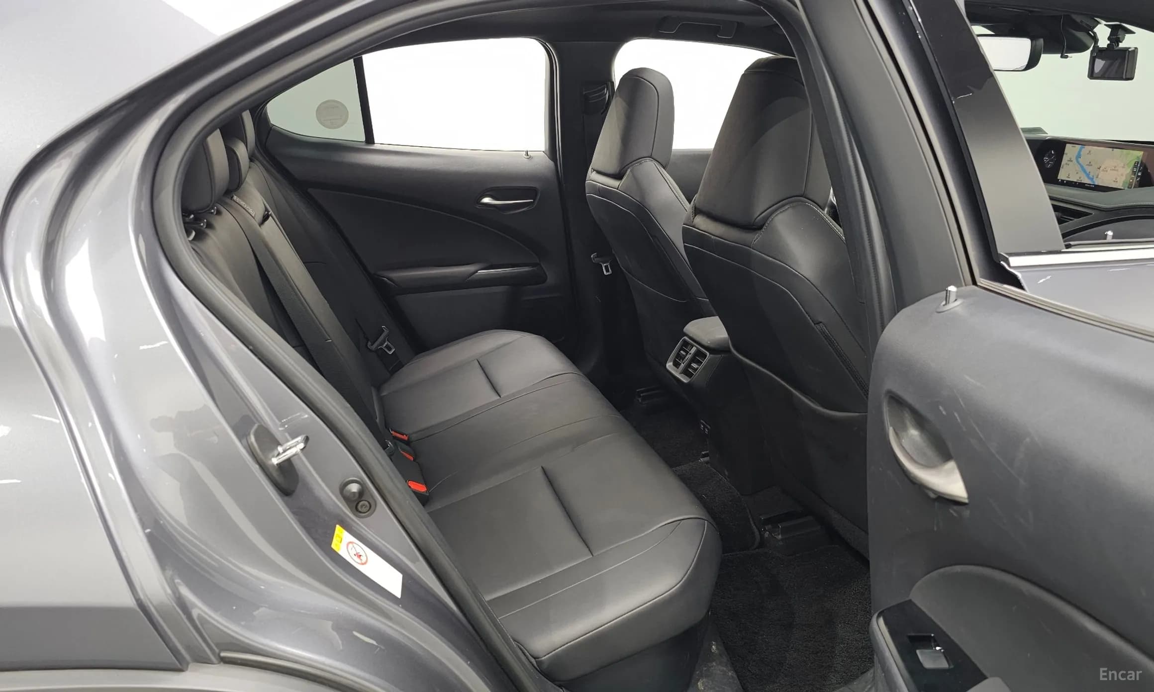 UX250h
