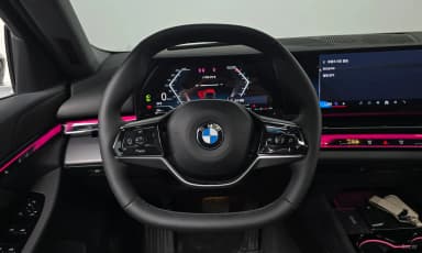 5 Series (G60)