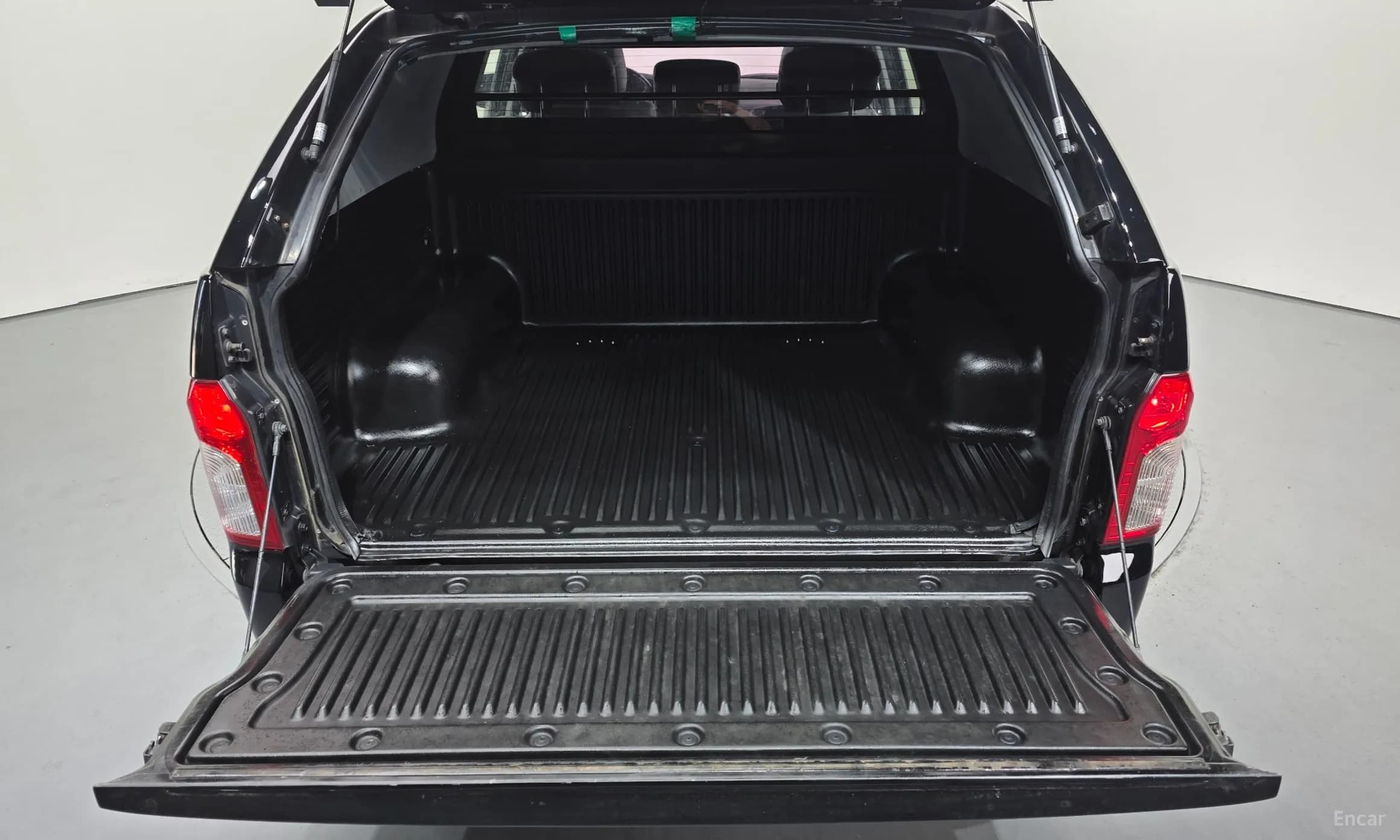 Korando Sports