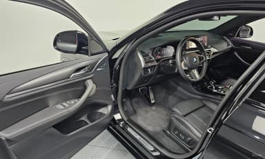 X4 (G02)