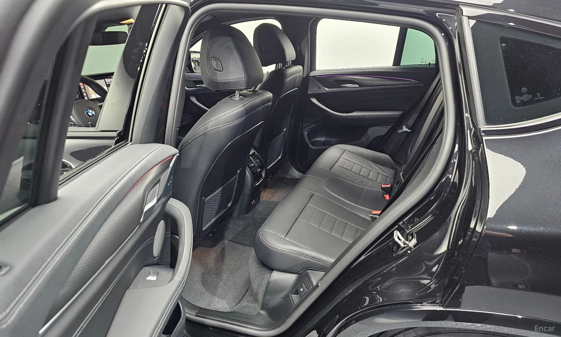 X4 (G02)