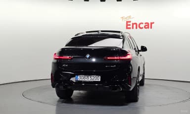 X4 (G02)