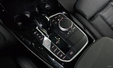 X4 (G02)