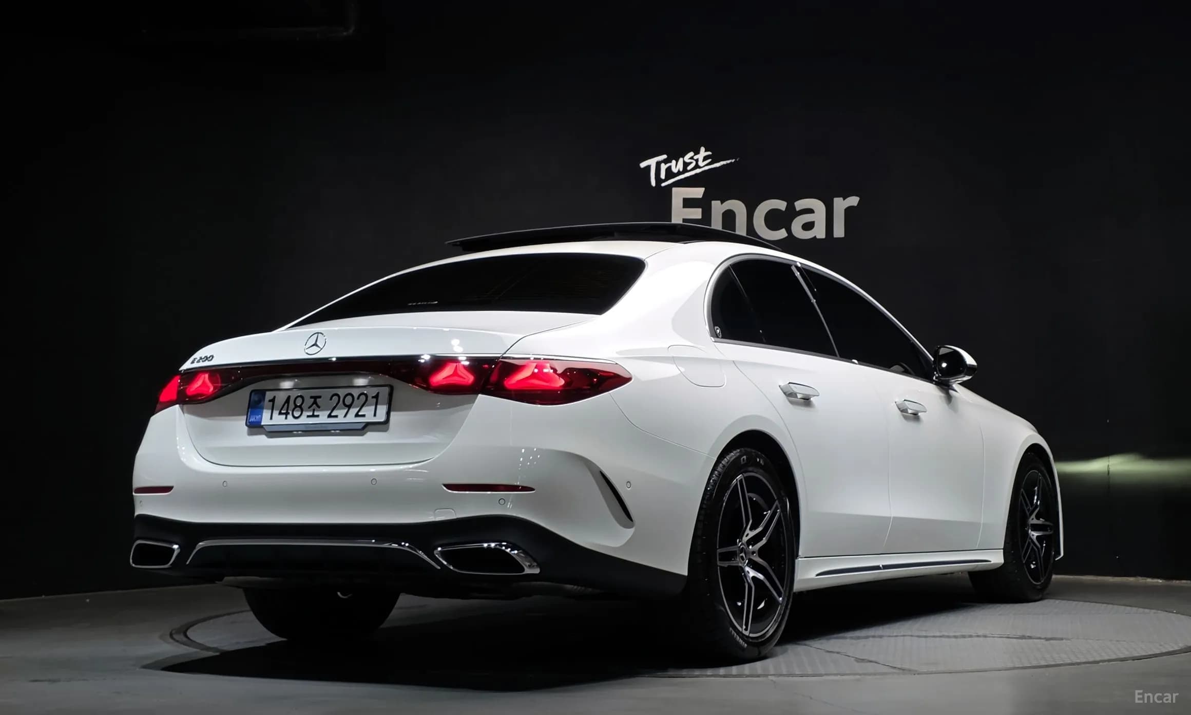 E-Class W214