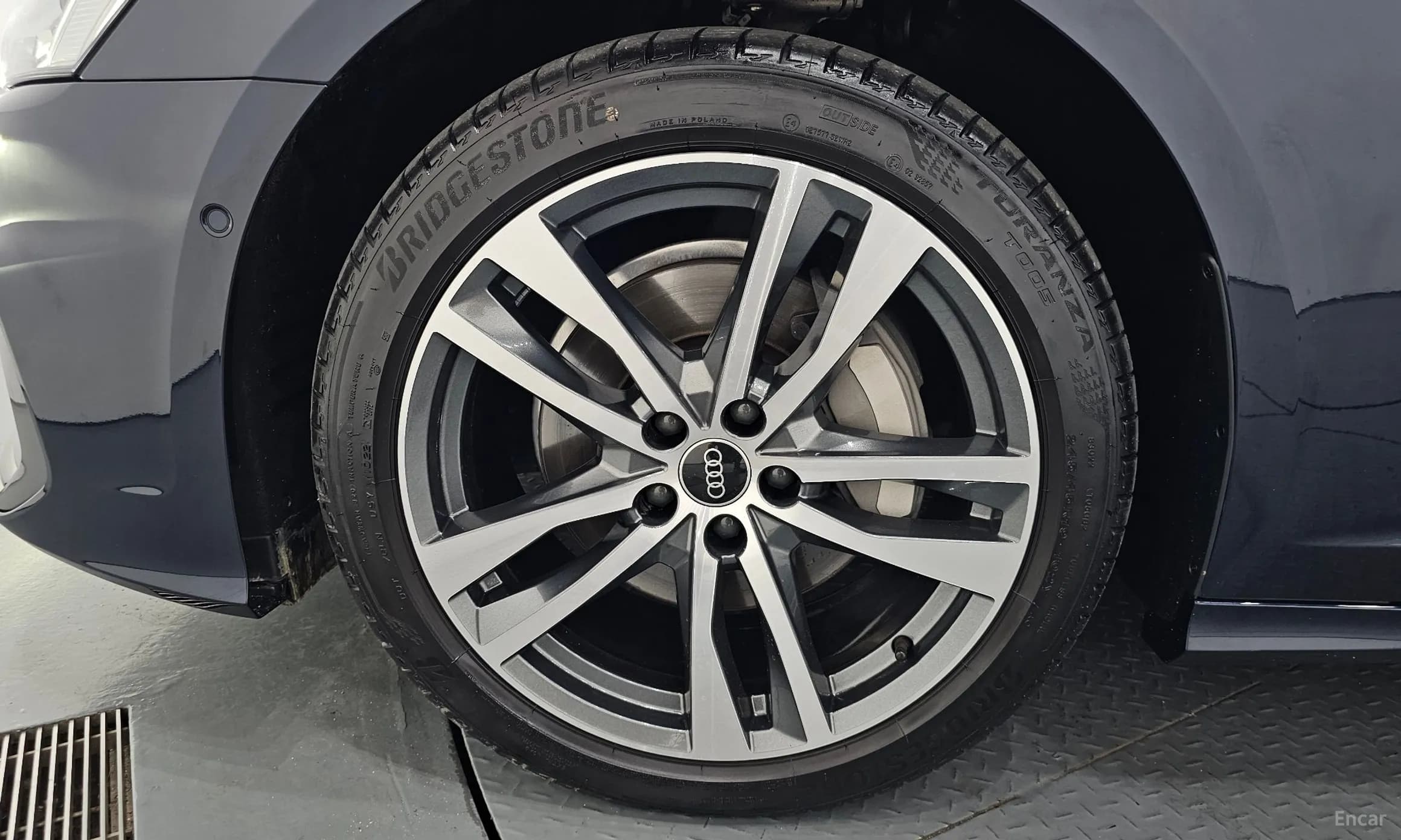 A6 (C8)