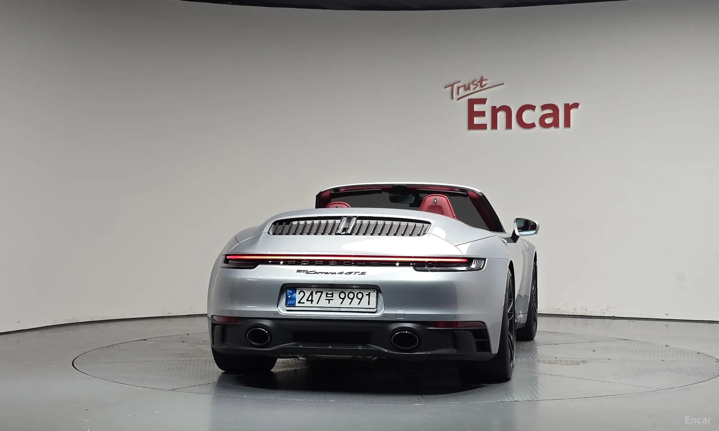 911 (992)