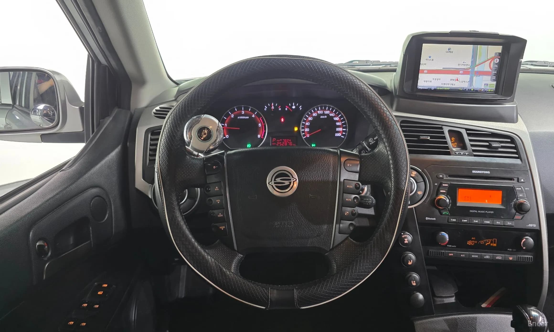 Korando Sports
