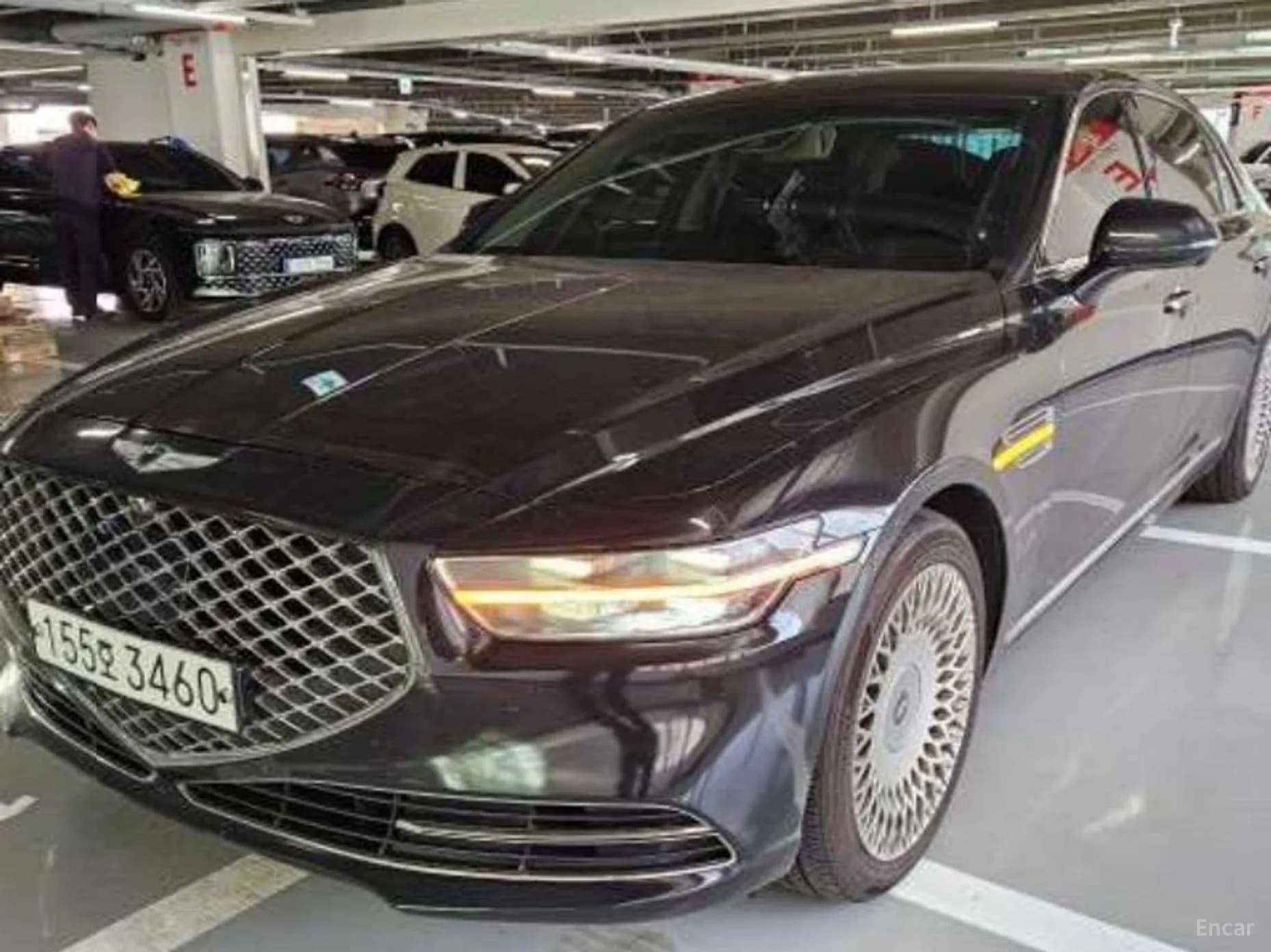 G90